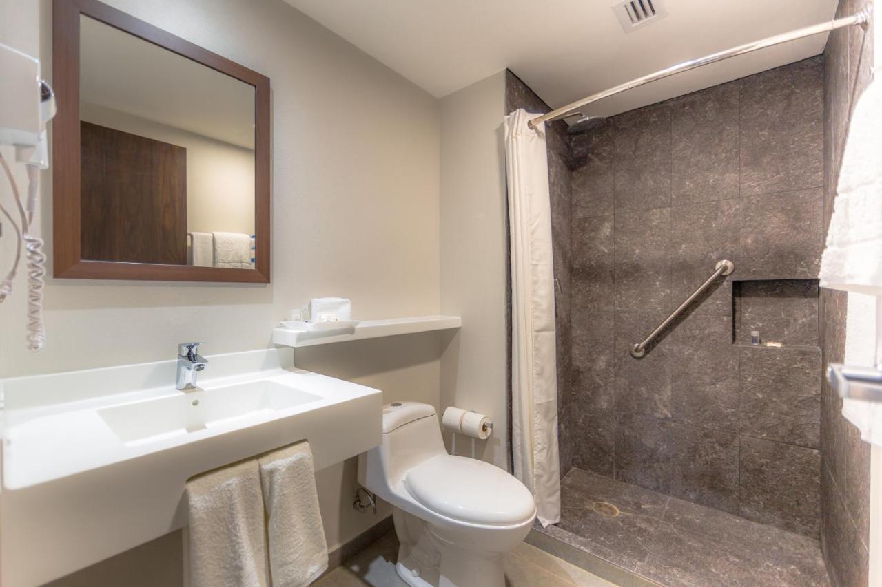 Sleep Inn Guadalajara Galerias エクステリア 写真