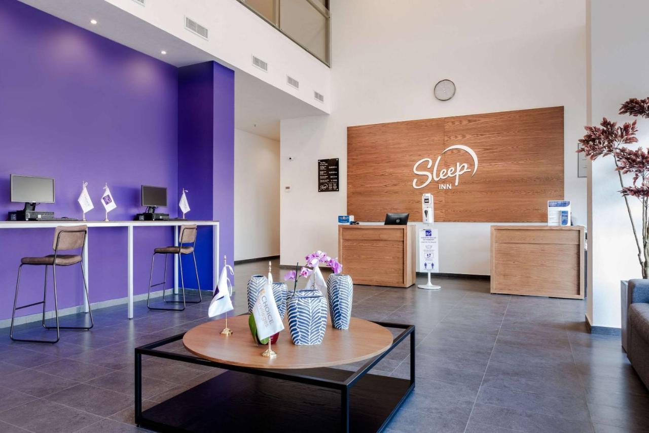 Sleep Inn Guadalajara Galerias エクステリア 写真