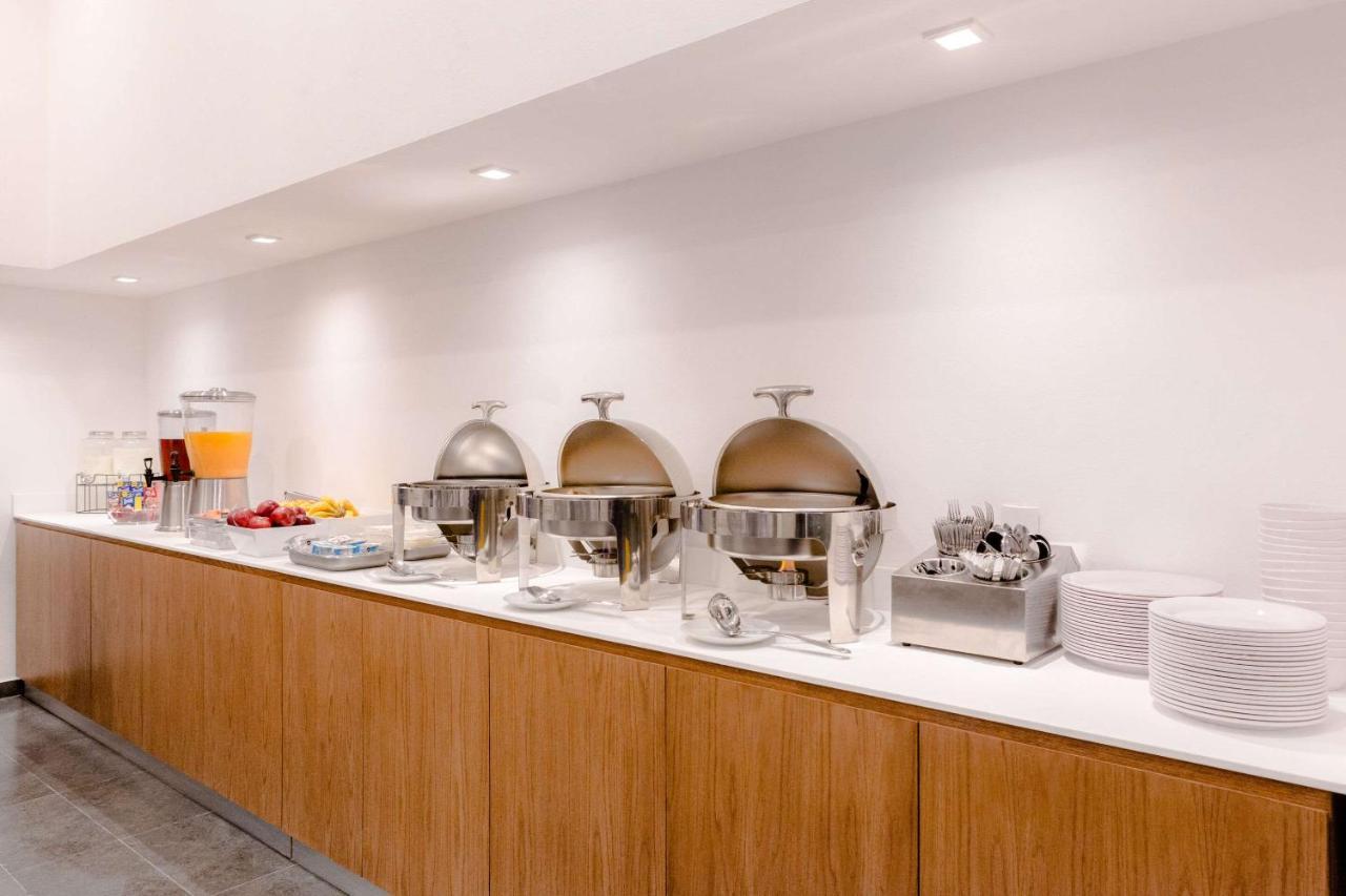 Sleep Inn Guadalajara Galerias エクステリア 写真
